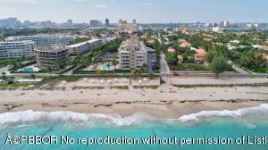 Image 1: In-town location with a 300' private deeded beach