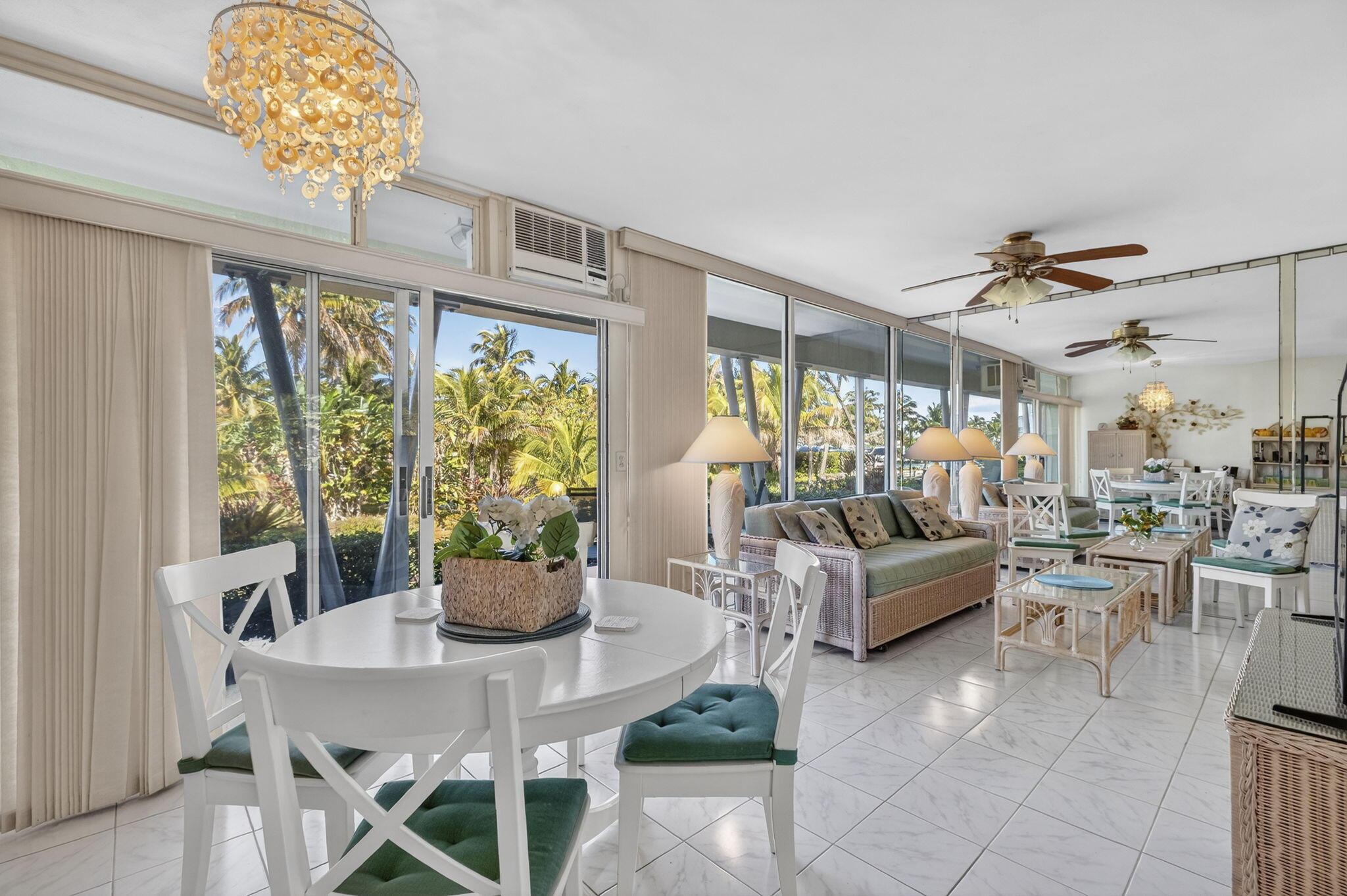 Image 3: Living room