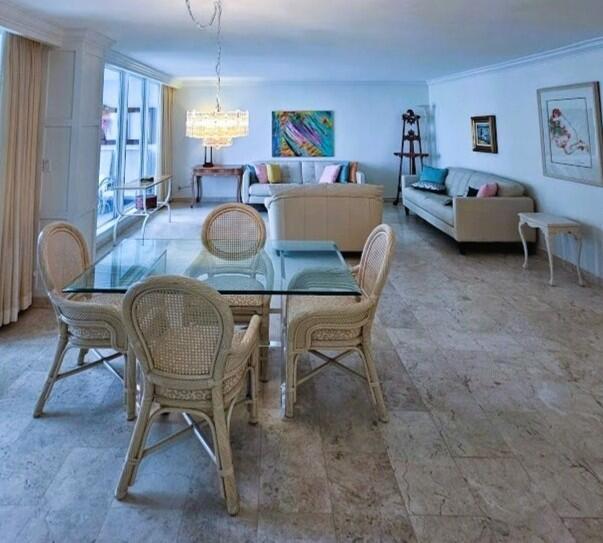 Image 3: Dining - Living