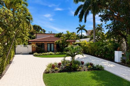 702 S Atlantic Drive