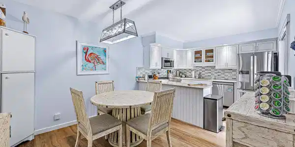 Image 2: 130 Ocean Cove Dr-10