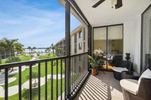 2424 N Federal Highway