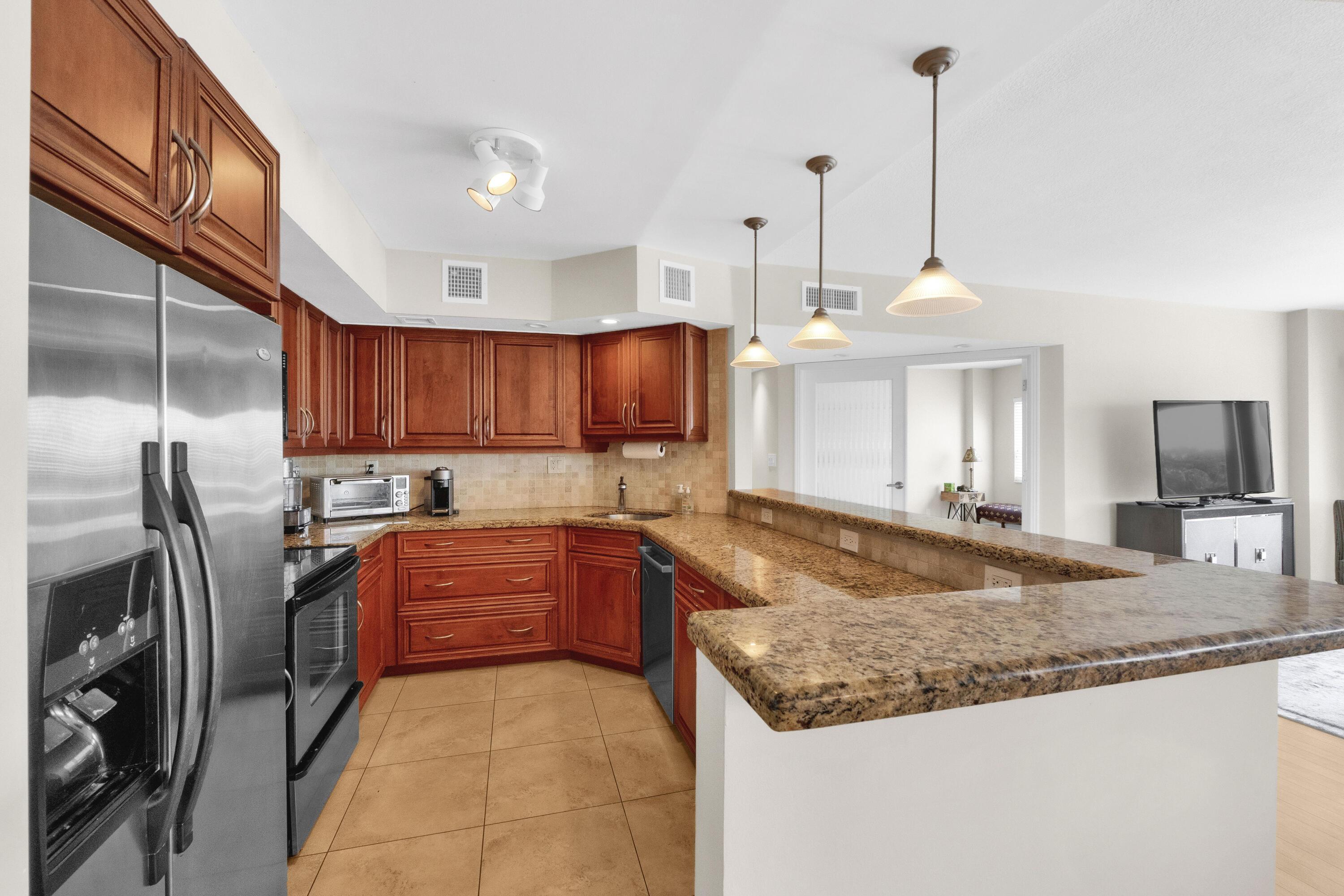 Image 4: 2500 E Las Olas Blvd u409-11