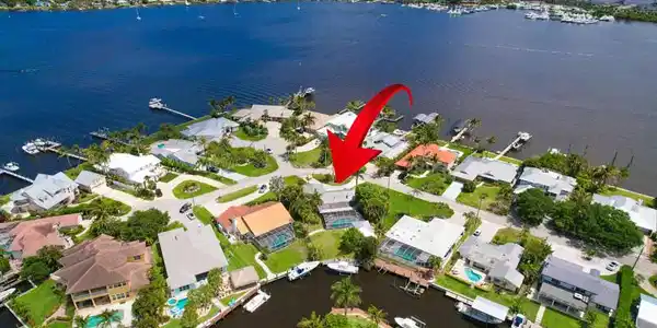 1209 SW Dyer Point Road