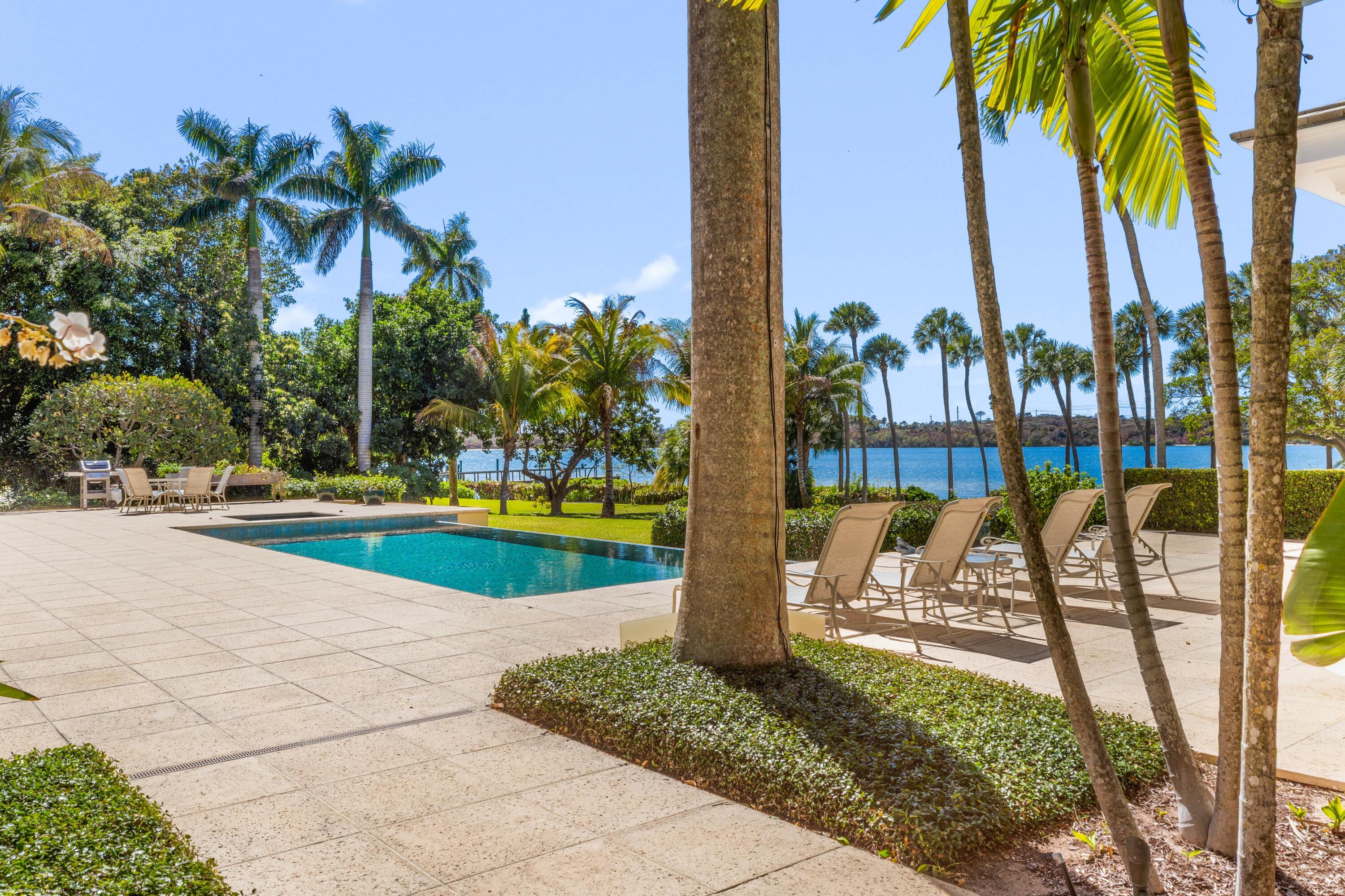 Image 4: 228 South Beach Rd 065