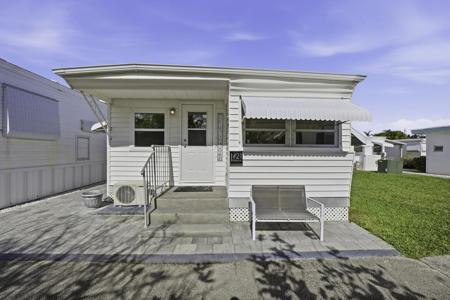 21 Hibiscus Drive