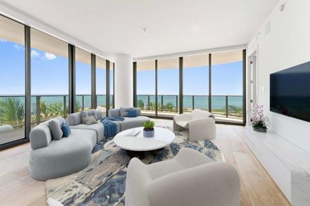900 N Ocean Boulevard
