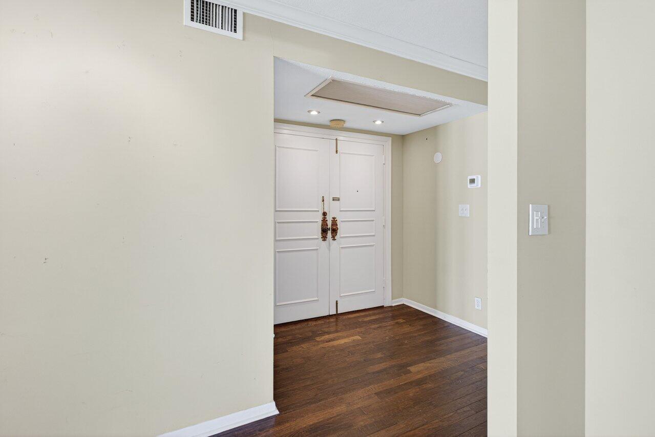 Image 4: 002-2000SouthOceanBoulevard-403-DelrayBe