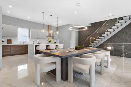 15 SE 11th Avenue