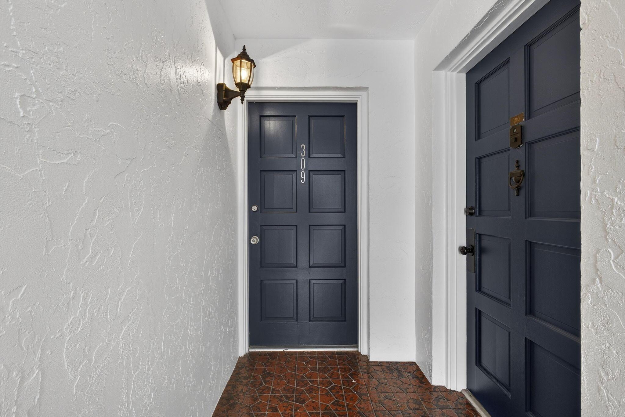 Image 3: Entrance