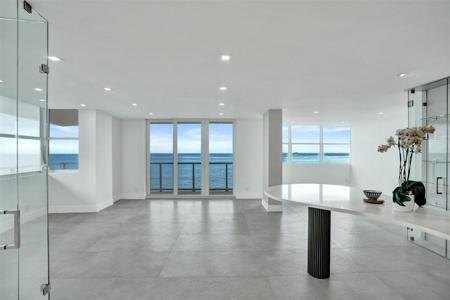 209 N Fort Lauderdale Beach Boulevard