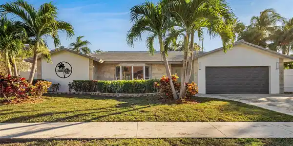 2830 NE 46th Street