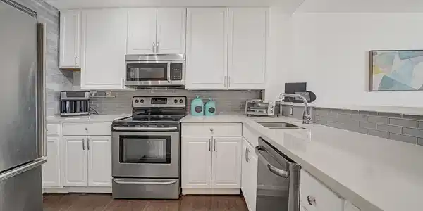 Image 4: Photo 4