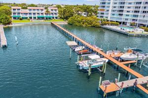 322 N Lake Drive