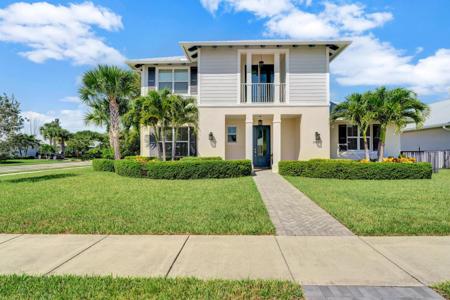 3903 Duneside Drive