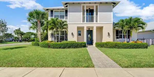 3903 Duneside Drive