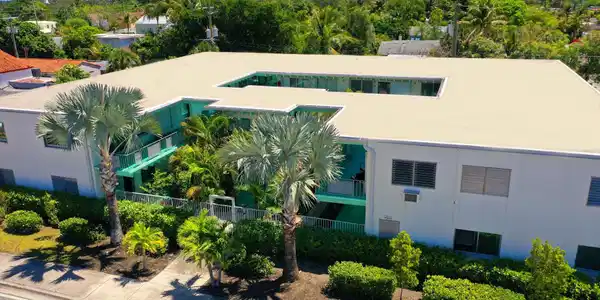 702 N Federal Highway