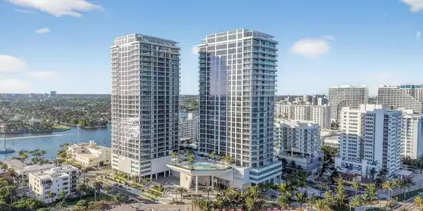 153 N Seabreeze