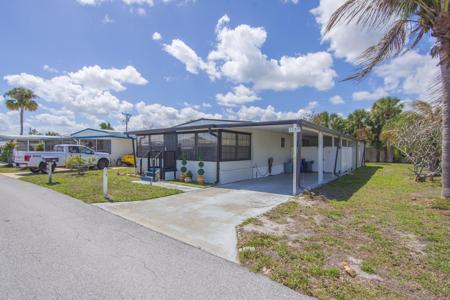 2520 SE Penny Lane
