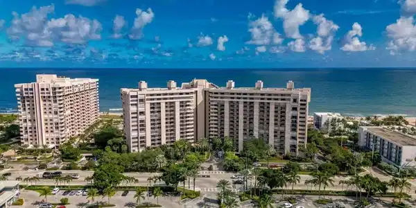 4900 N Ocean