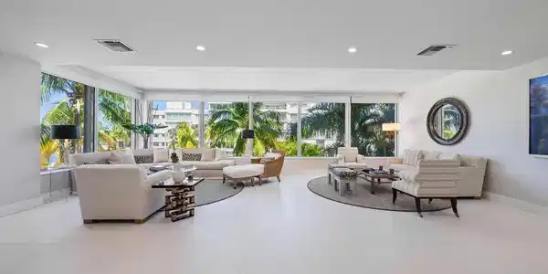 44 Cocoanut Row