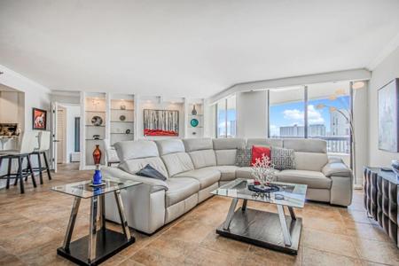 2900 NE 14th Street Causeway