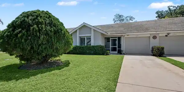 3308 SW Villa Place