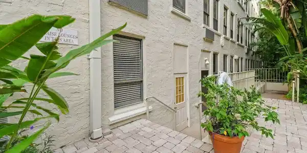 235 Sunrise Avenue