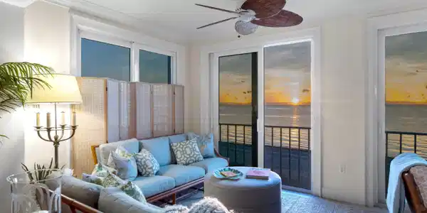 Image 3: SUNROOM_TO_SUN-2