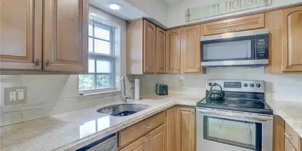 2708 NE 14th Street Cswy