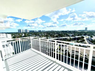 427 Golden Isles Dr