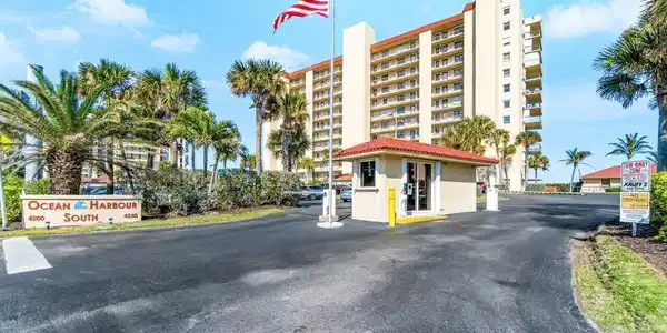 4250 N Highway A1a