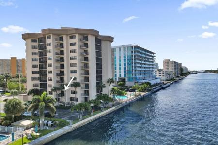 501 N Riverside Drive