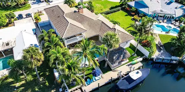 906 Dolphin Drive