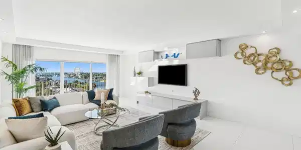 400 Seasage Drive
