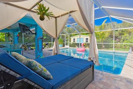 4891 SE Pompano Terrace