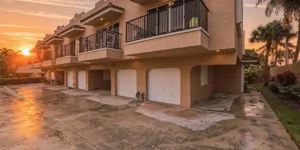 2049 SE 6th Street