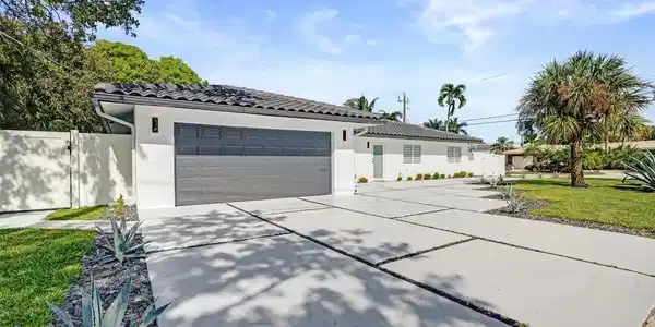 699 NE 70th Street