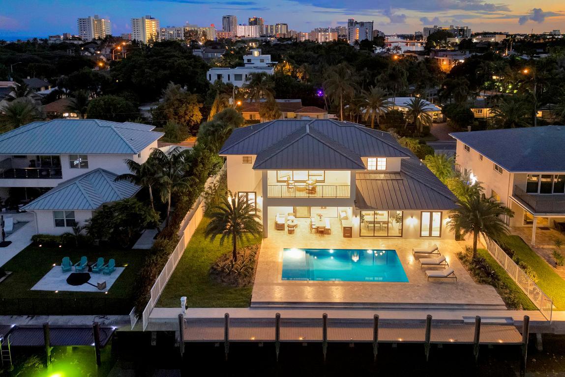 Image 2: Backyard Exterior