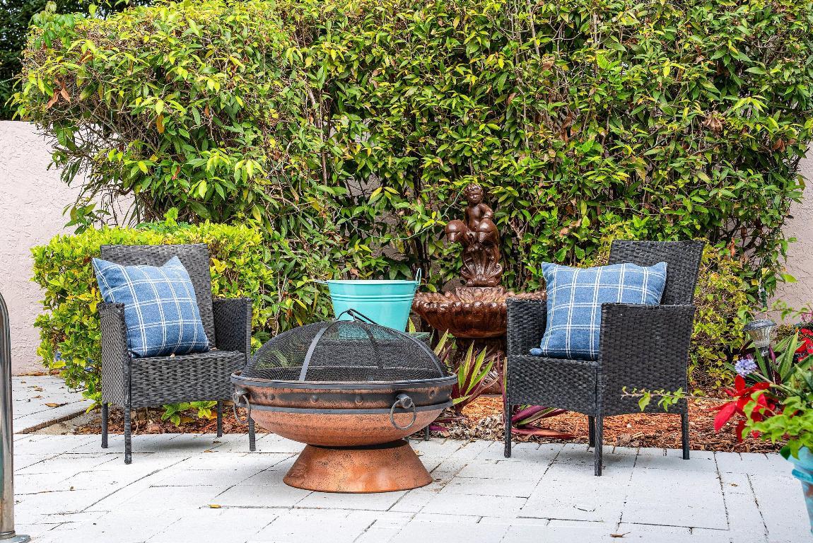 Image 4: 031-800LagoonLane-HypoluxoIsland-FL-3346