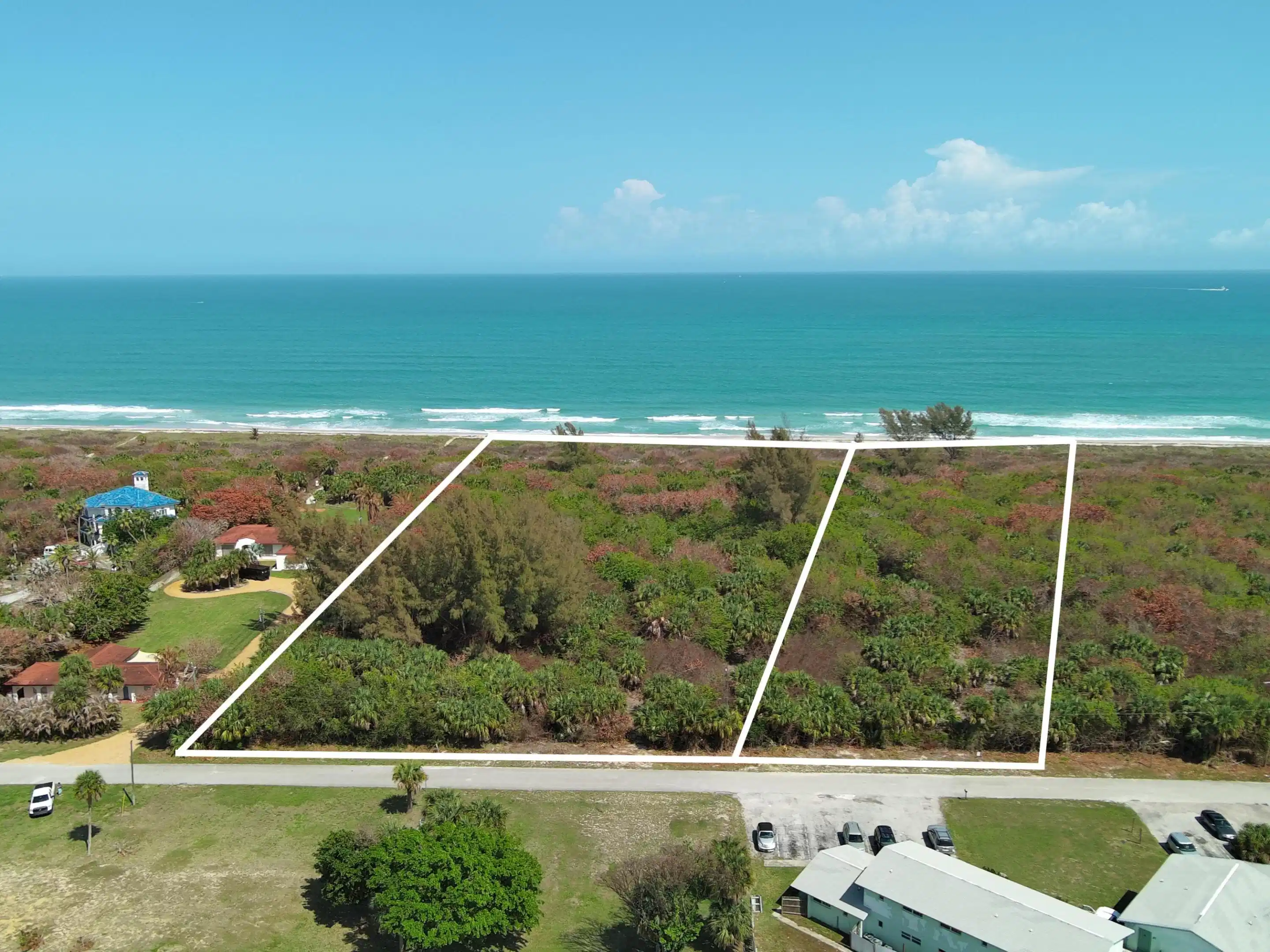 Image 1: 300+ Ft Ocean Front