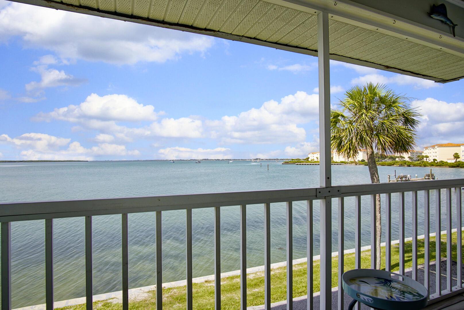 Image 4: Balcony view 4