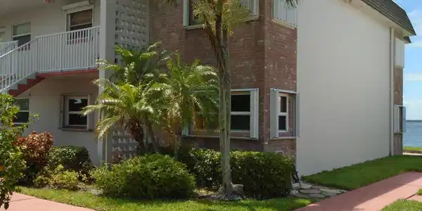 1133 Bayshore Drive