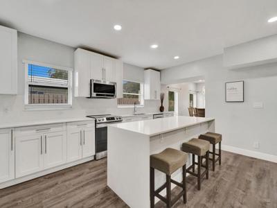 3261 Aqua Vista Drive