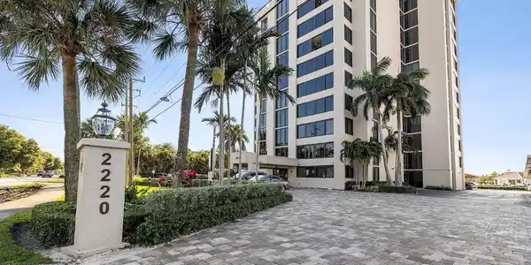 2220 S Ocean Boulevard