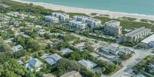 917 Coquina Lane