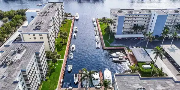 1 Harbourside Drive