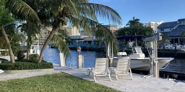 Image 4: boat lift and dock