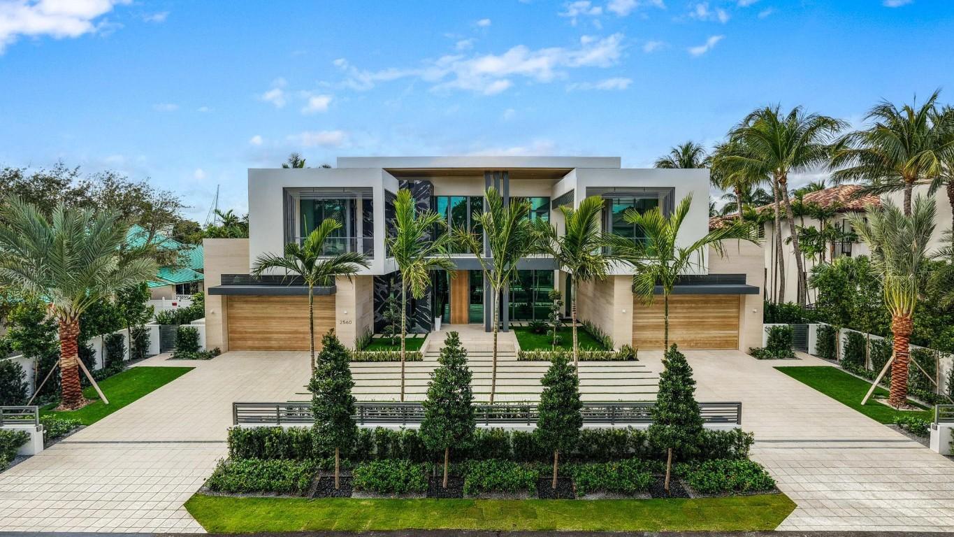 Image 3: Four Car Garage Lift Compatible