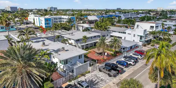 4228 N Ocean Drive
